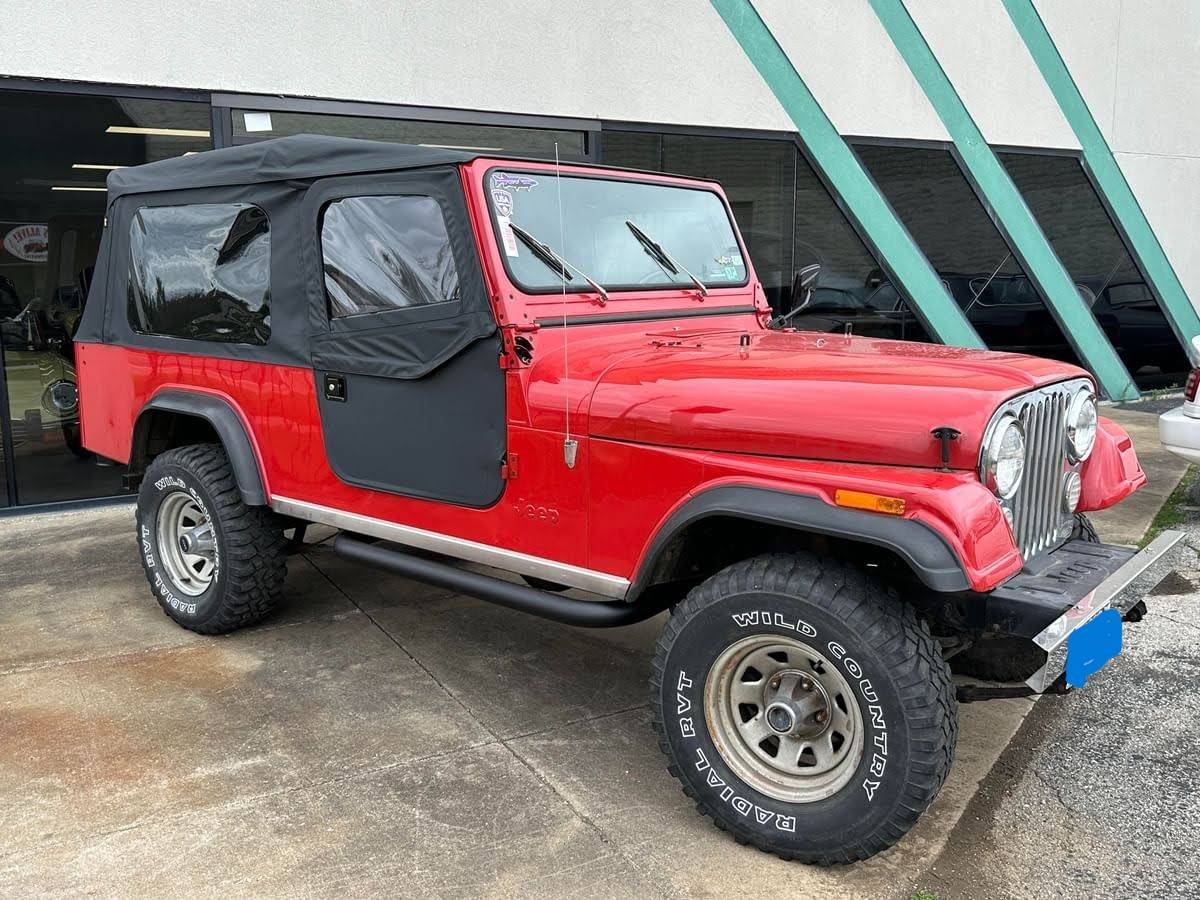 Jeep-Cj-8-scrambler-1984