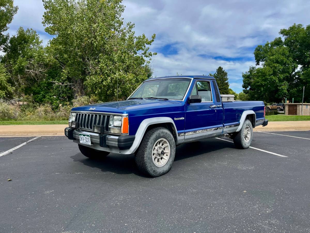 Jeep-Comanche-1988-Blue