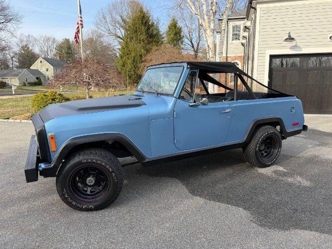 Jeep-Commando-1973-Custom-Blue-Wrap-BlackBlue-Piping-And-Stitching