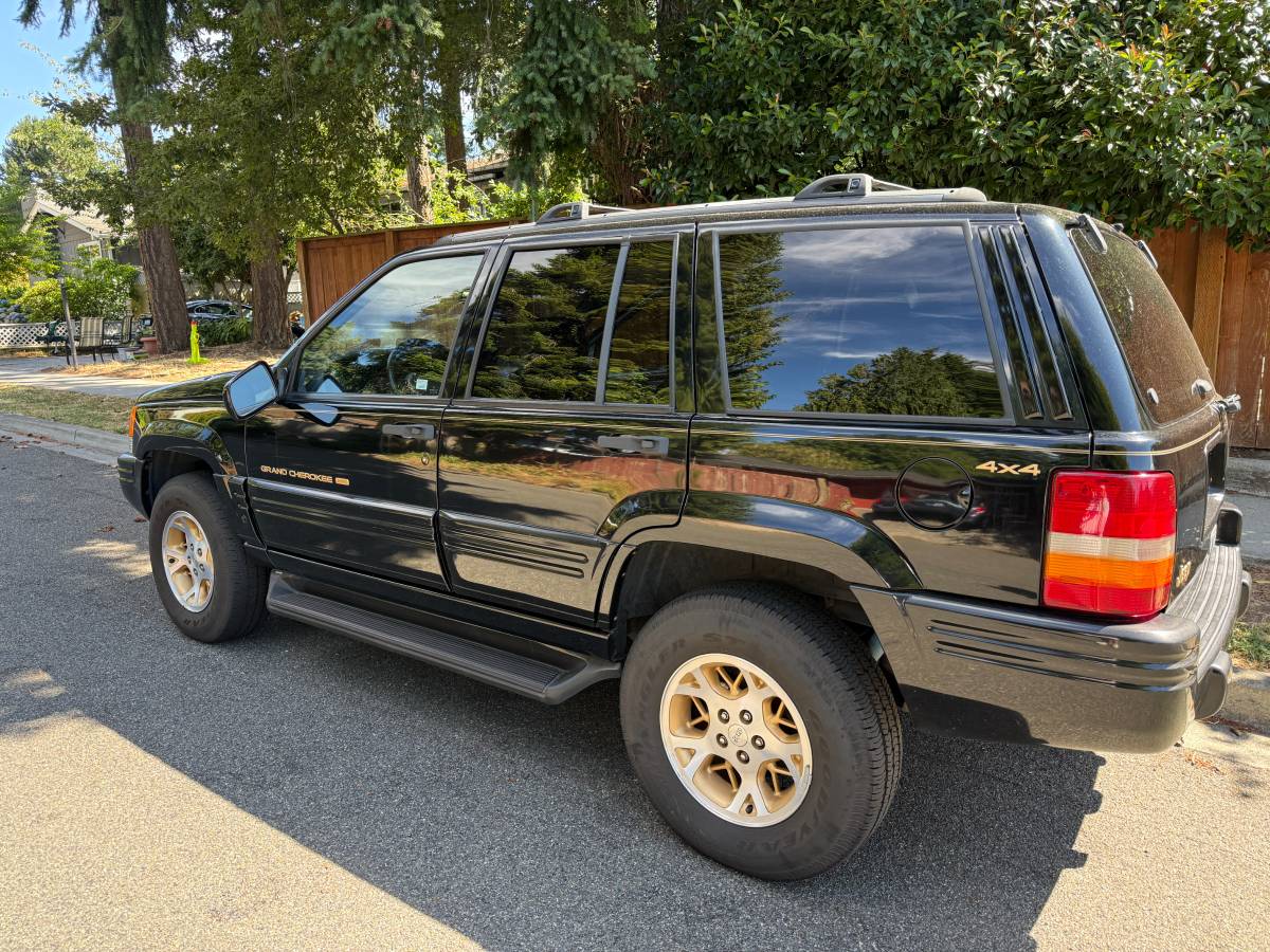 Jeep-Grand-cherokee-limited-v8-4x4-1996