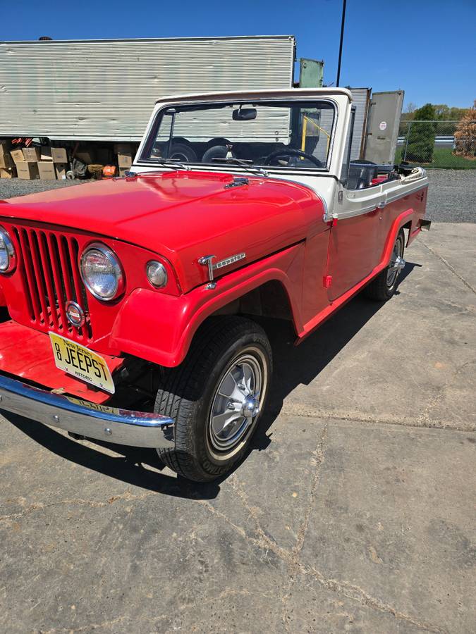Jeep-Jeepster-1967-red