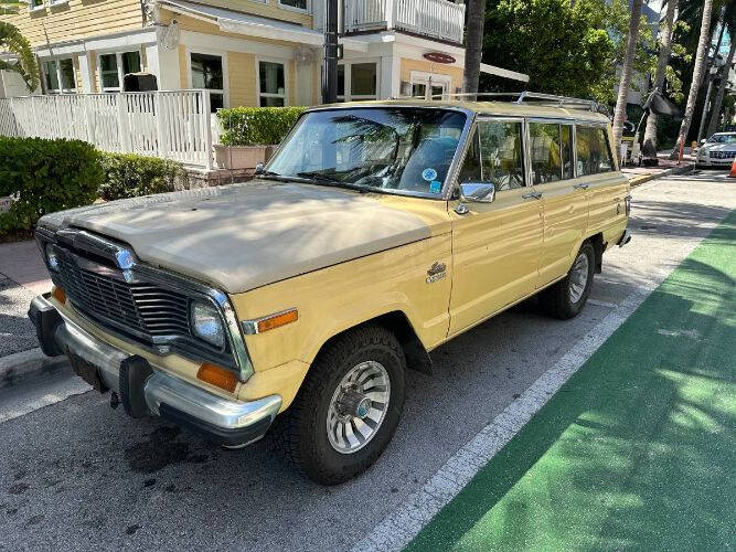 Jeep-Wagoneer-1980-Yellow