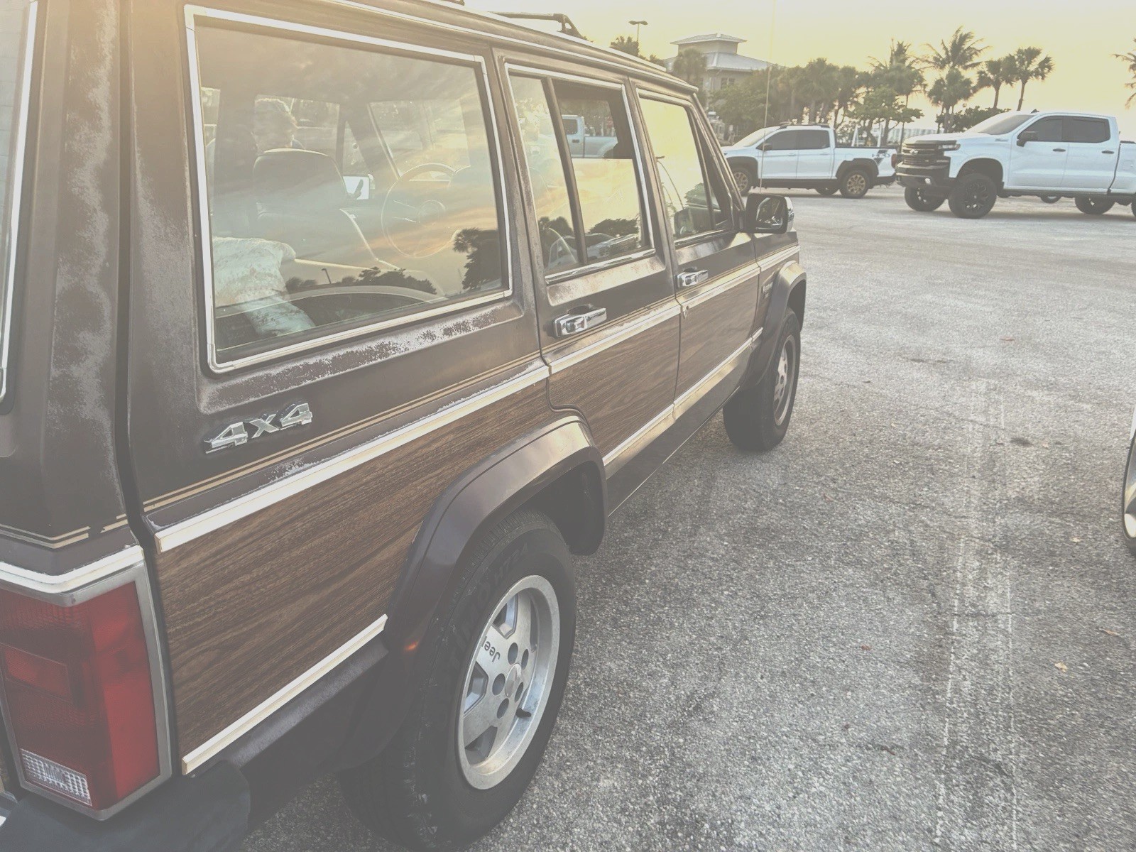 Jeep-Wagoneer-1989-SUV-Burgundy
