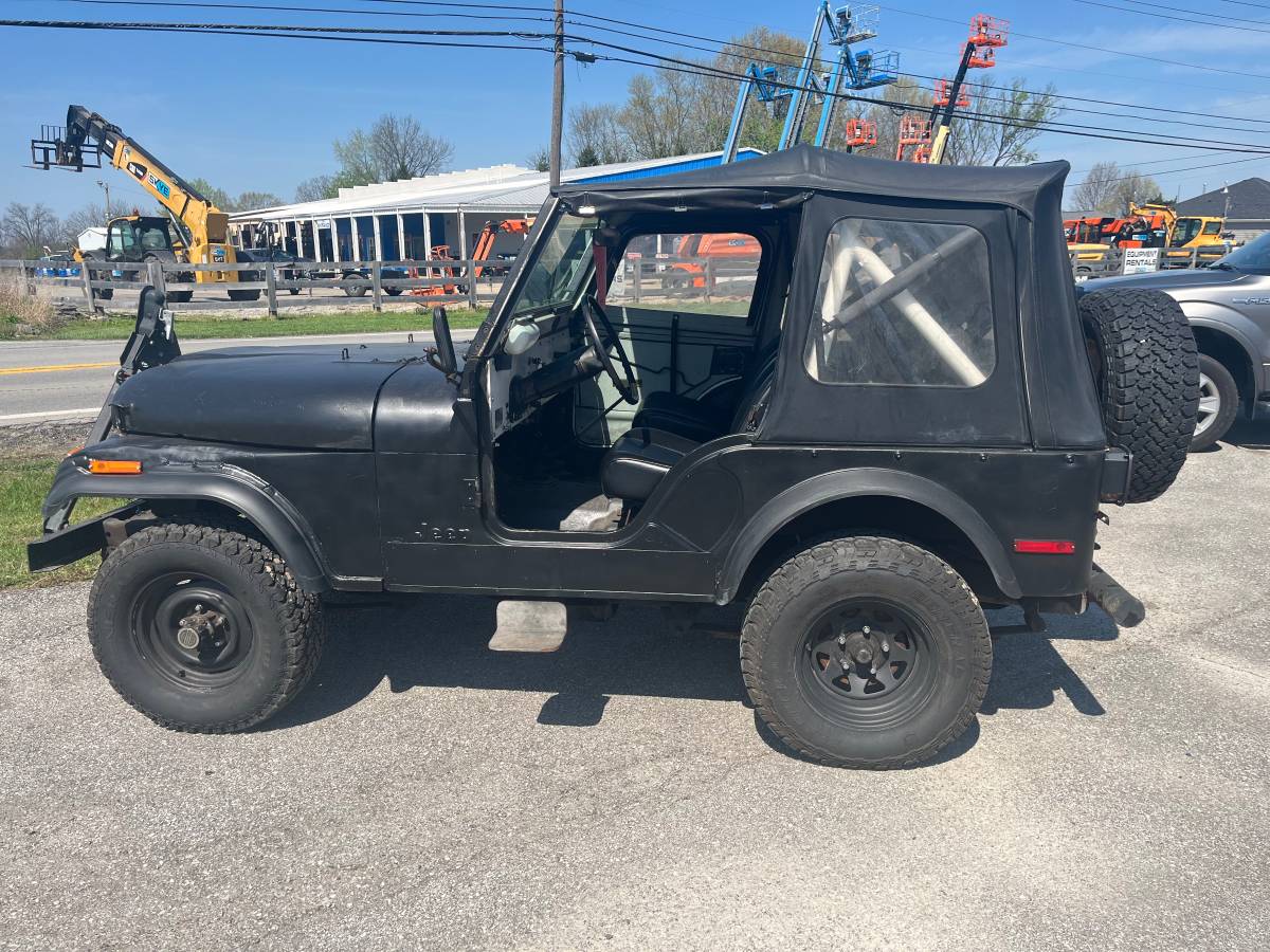 Jeep-Wrangler-1979