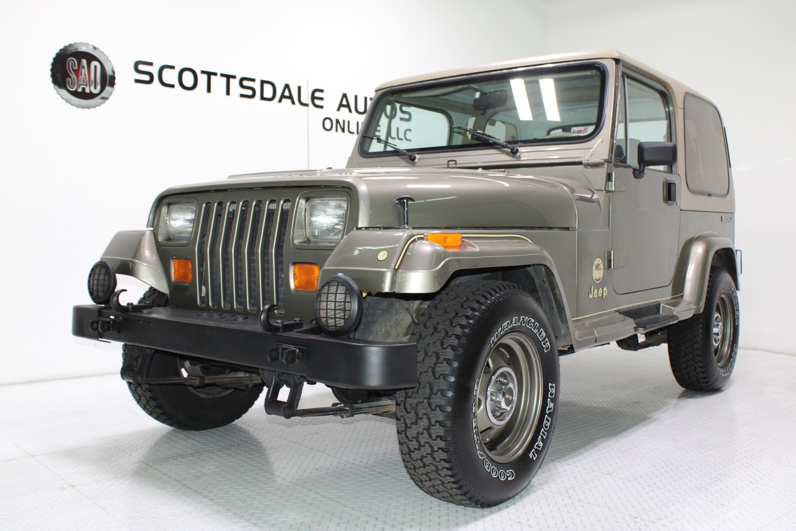 Jeep-Wrangler-1989-SUV
