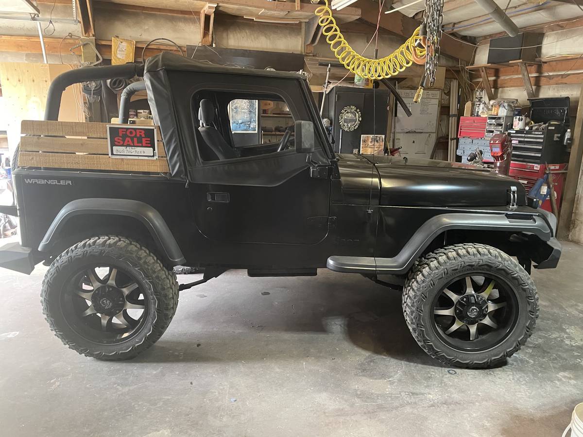 Jeep-Wrangler-1990-Black