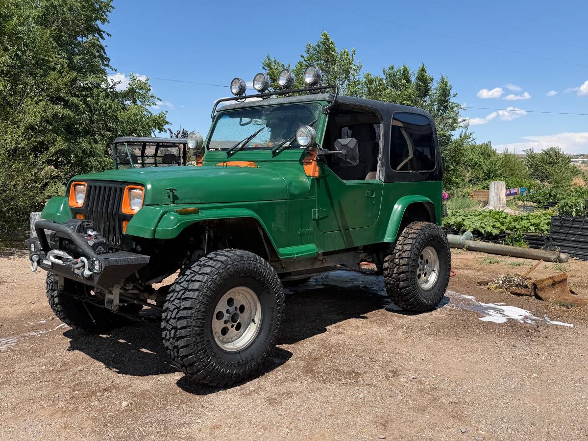 Jeep-Wrangler-1993-green