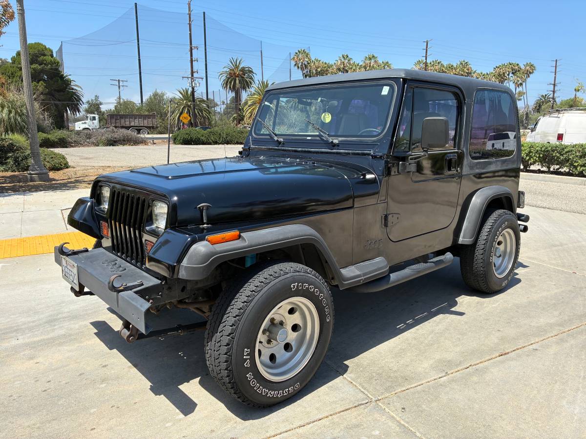 Jeep-Wrangler-sport-1993-black