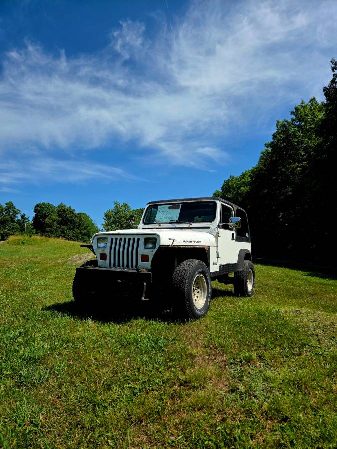 Jeep-Wrangler-yj-1987-white