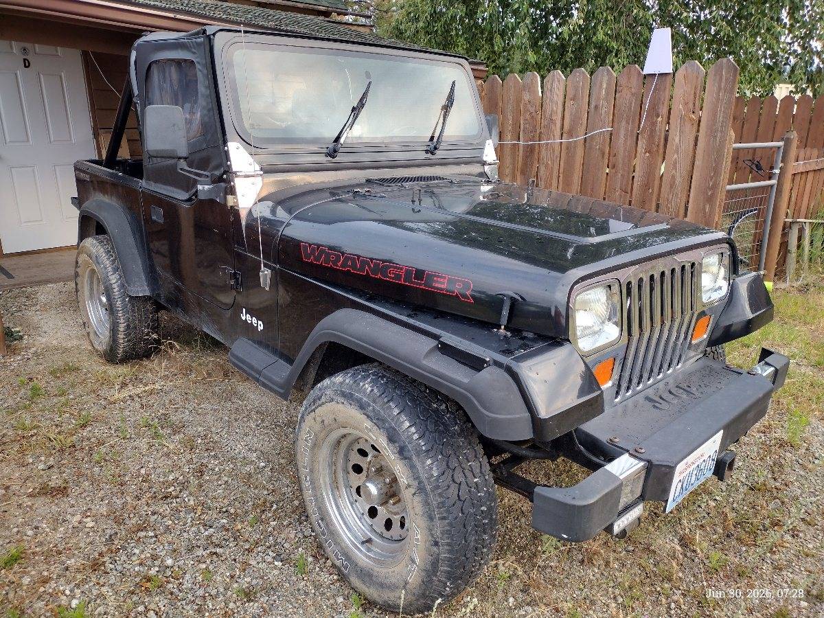 Jeep-Wrangler-yj-1989-black