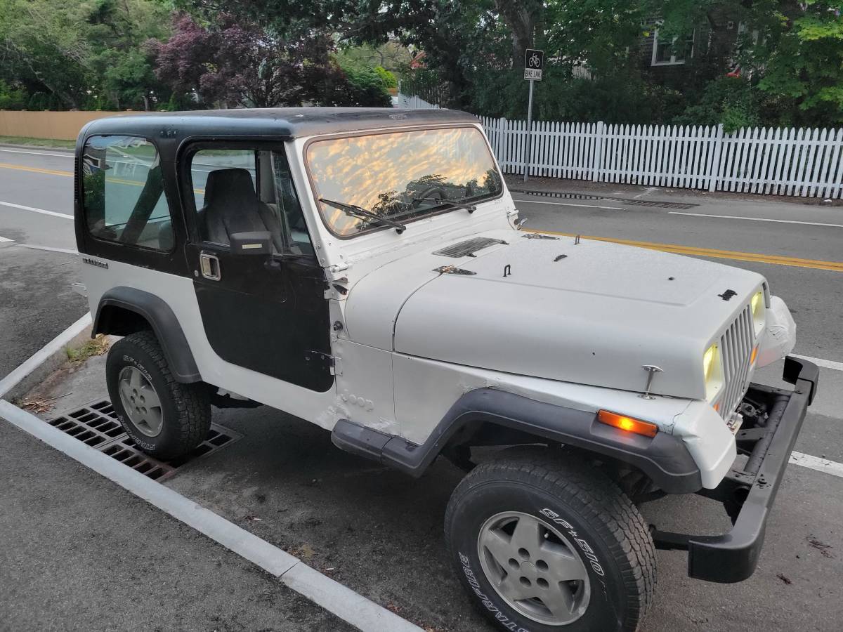 Jeep-Wrangler-yj-1990-white