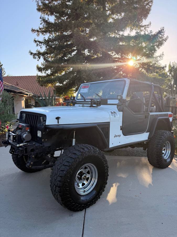 Jeep-Wrangler-yj-1991-white