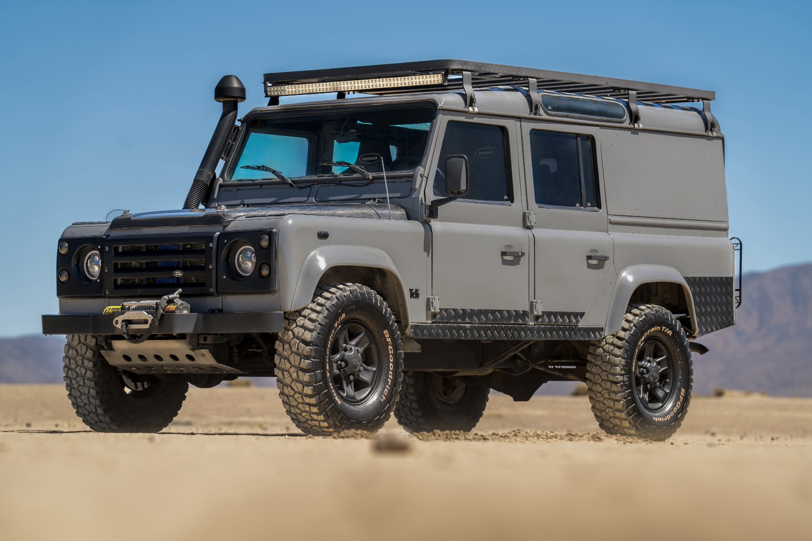 Land-Rover-Defender-1900-SUV-Brown