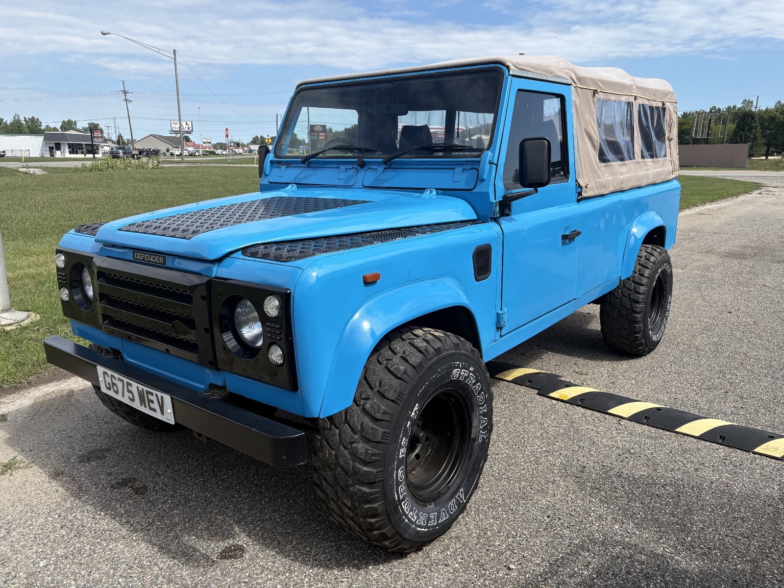 Land Rover Defender 1989