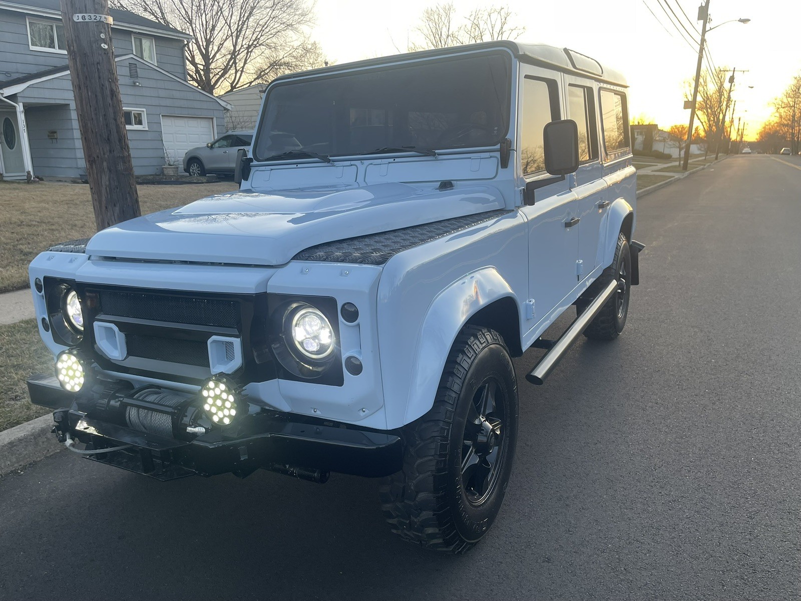 Land-Rover-Defender-1992-SUV-Black