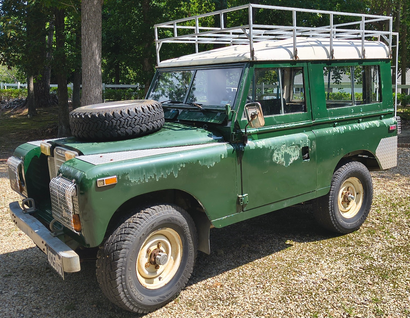 Land-Rover-Series-3-1973