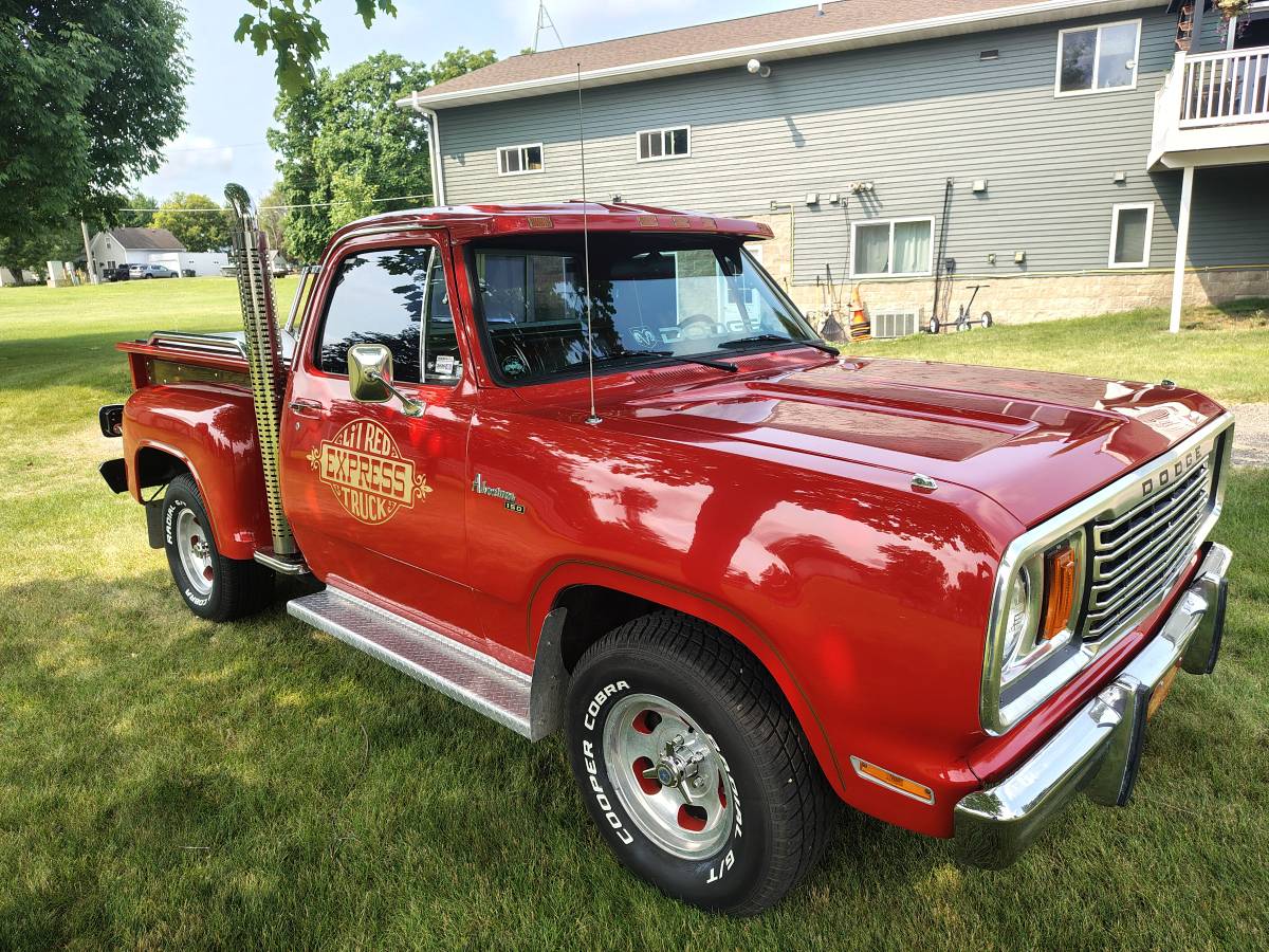 Lil-red-express-1978-red