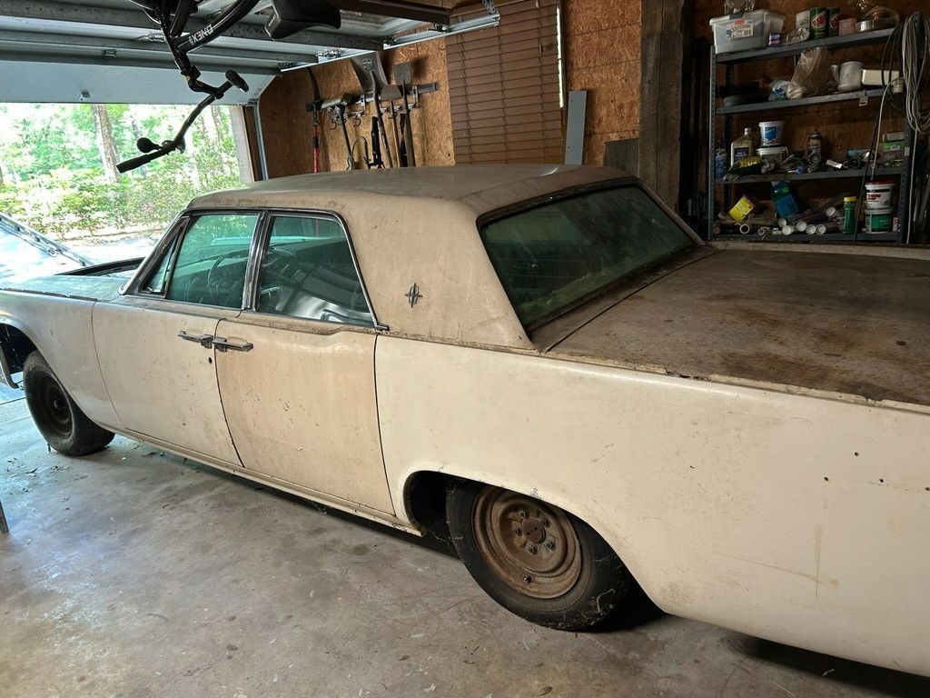 Lincoln-Continental-1962-Burgundy