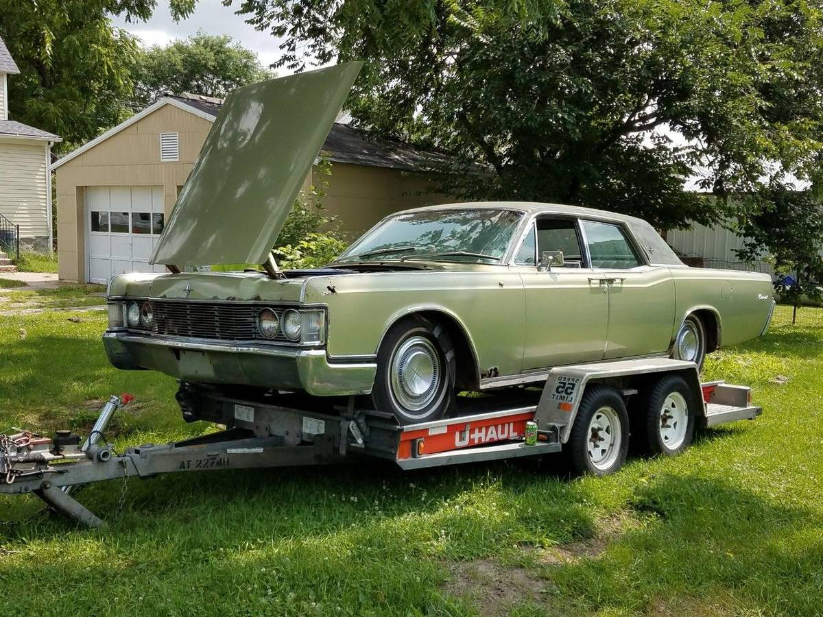 Lincoln-Continental-1968-green