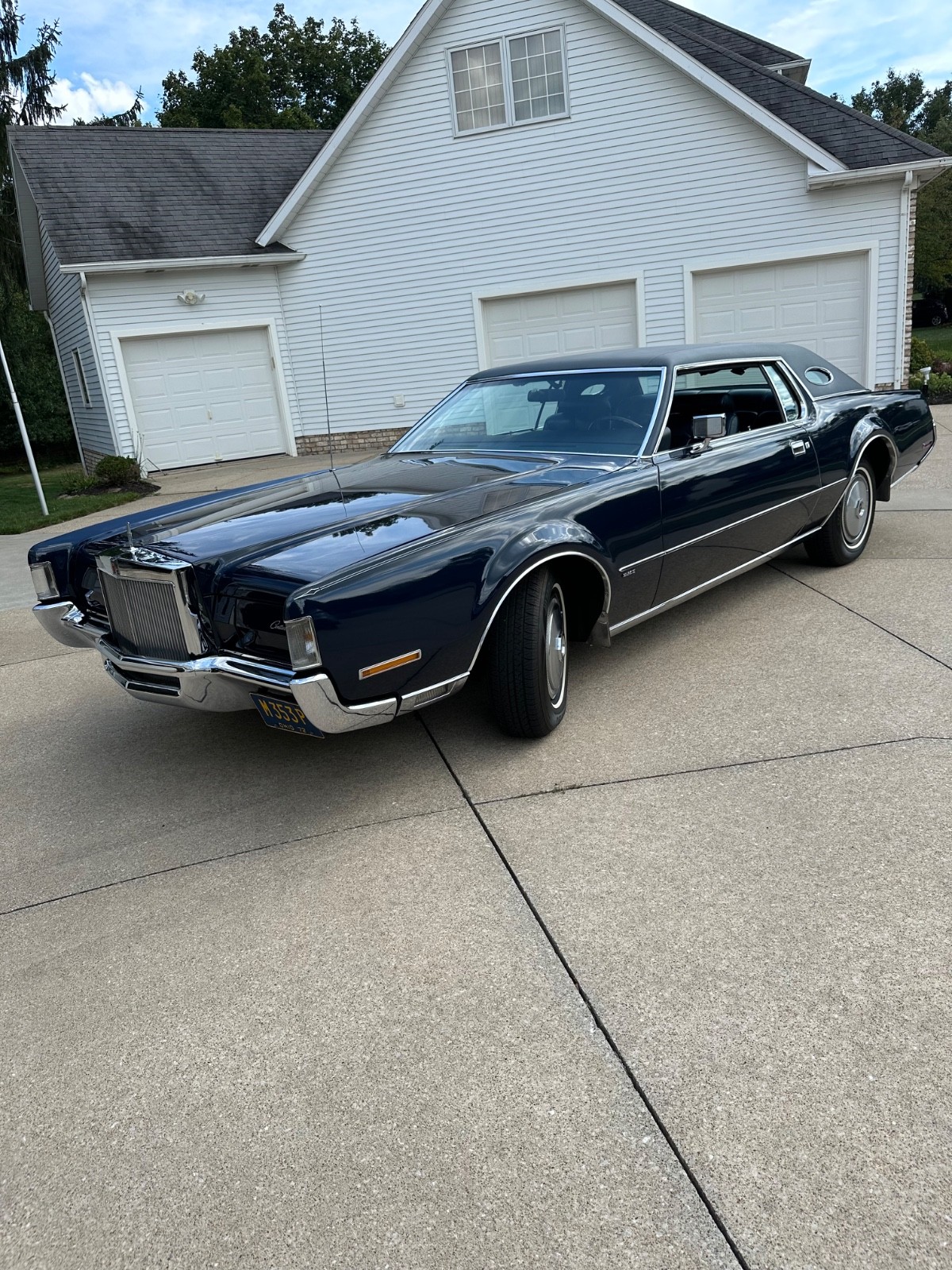 Lincoln-Continental-1972-Coupe