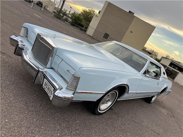 Lincoln Continental 1975