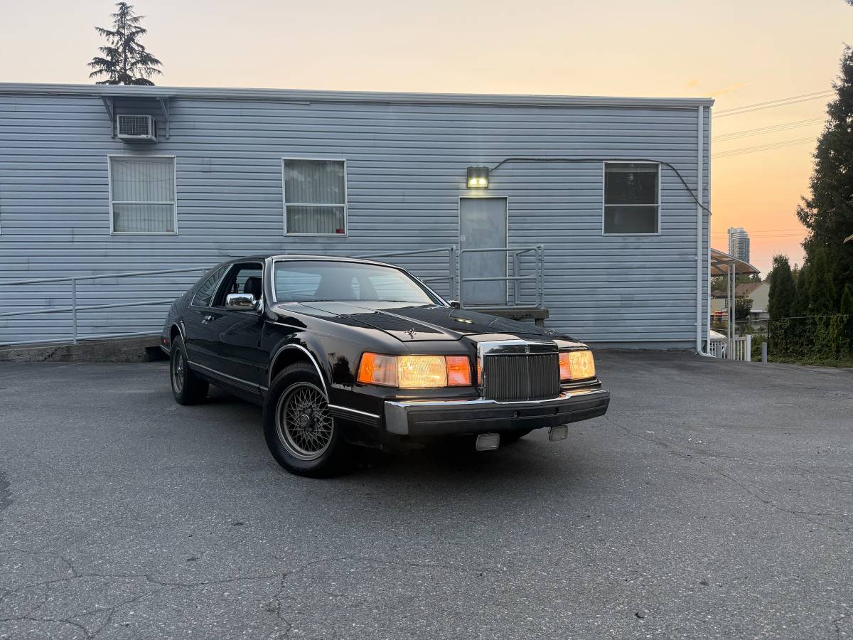 Lincoln-Continental-1988-black