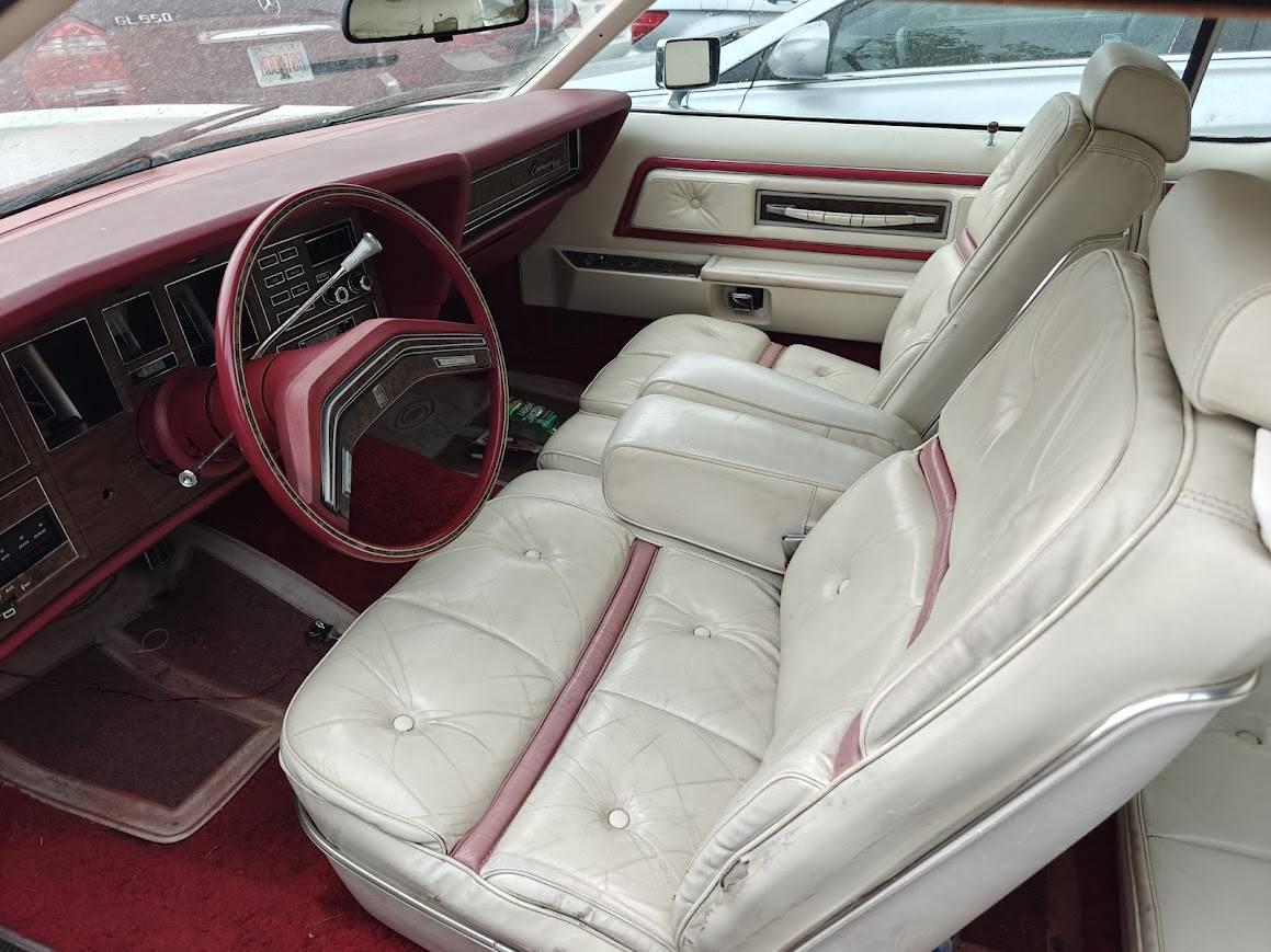 Lincoln-Continental-mark-iv-1975
