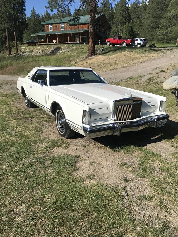 Lincoln-Continental-mark-v-1979-white