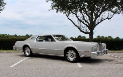 Lincoln Mark IV 1976