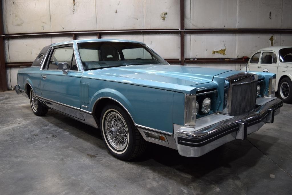 Lincoln Mark VI 1982