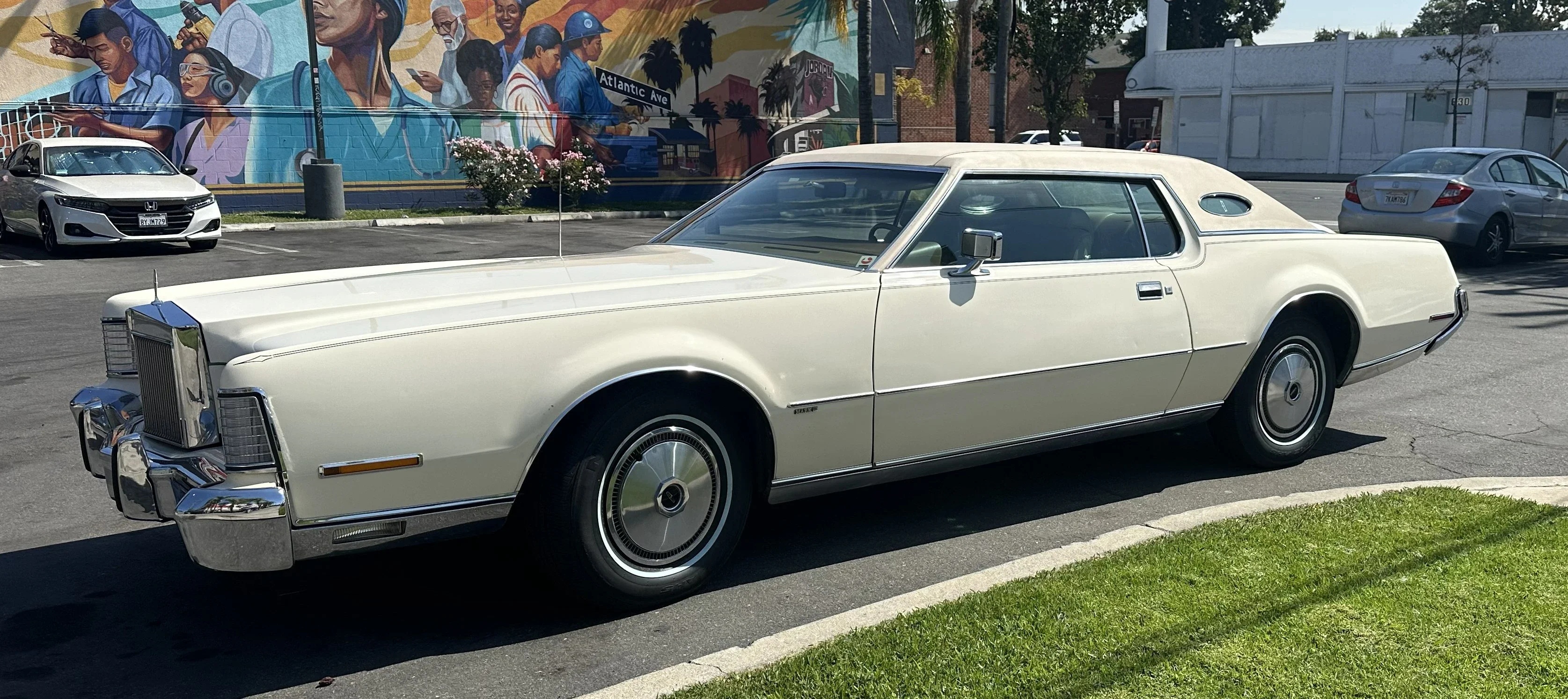 Lincoln-Mark-iv-1973-Off-White-Other