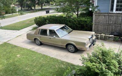 Lincoln Town Car 1986