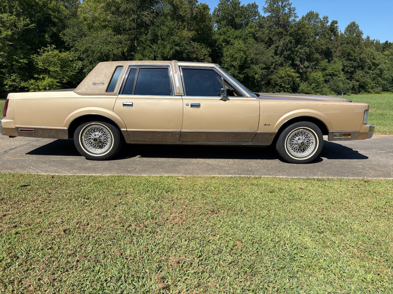 Lincoln Town Car 1986