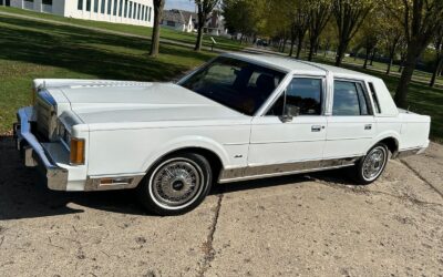 Lincoln Town Car 1989