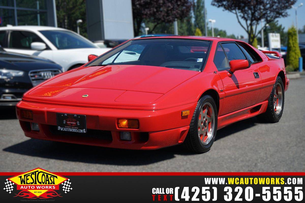 Lotus-Esprit-turbo-gas-coupe-1990-red