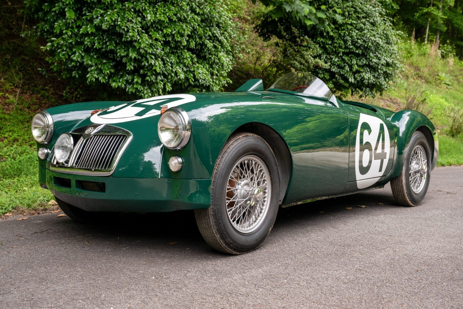 MG-1600-1960-Coupe-Biscuit