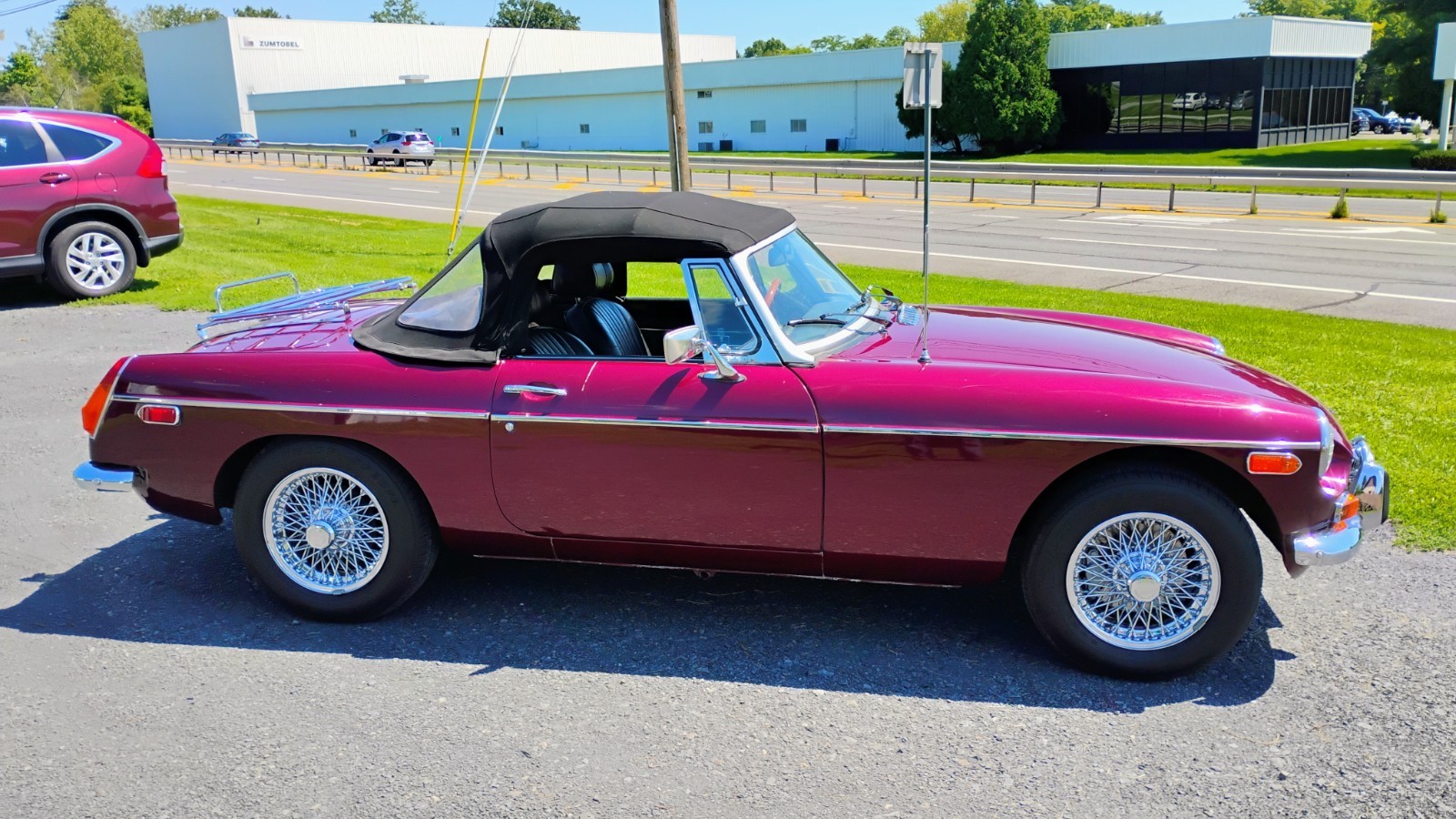 MG-B-1973-Convertible-Black
