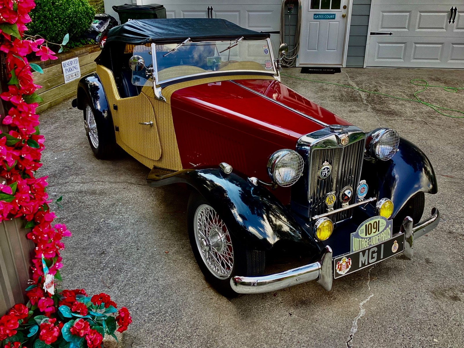 MG-MG-TD-1952-Convertible-Black