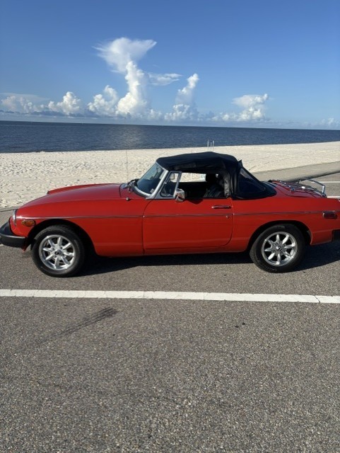 MG-MGB-1977-Convertible
