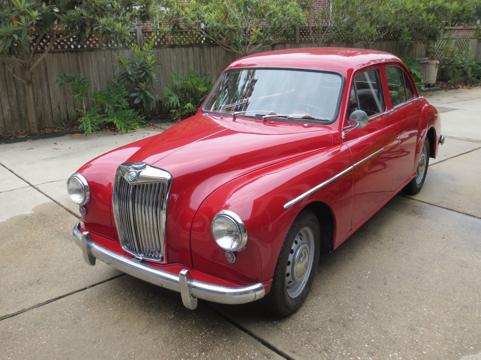 MG-Magnette-ZB-1957-Sedan-Red