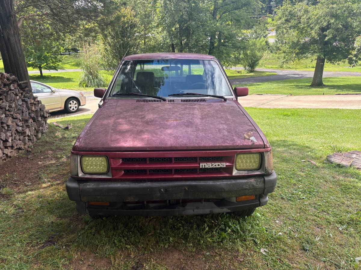 Mazda-B2600i-1993-red