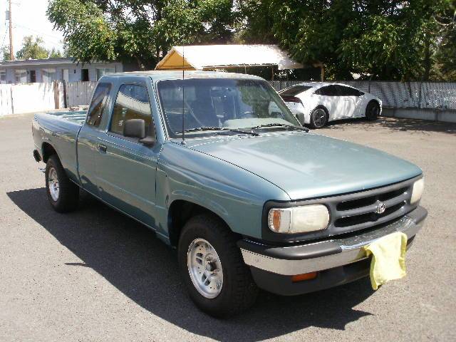 Mazda-B3000-1994-green Mazda-B3000-1994-green