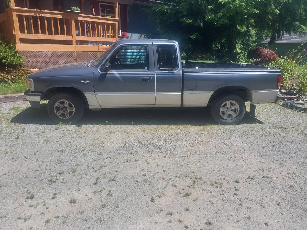 Mazda-B4000-1994-grey