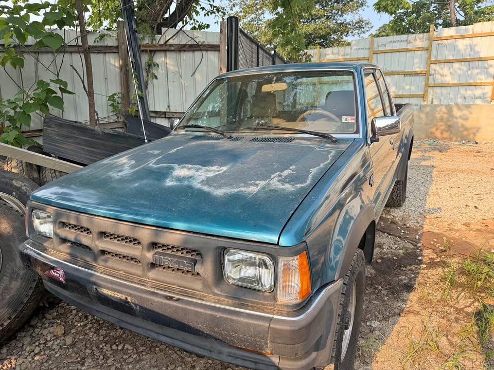 Mazda-Mazda-b-series-extended-cab-1993
