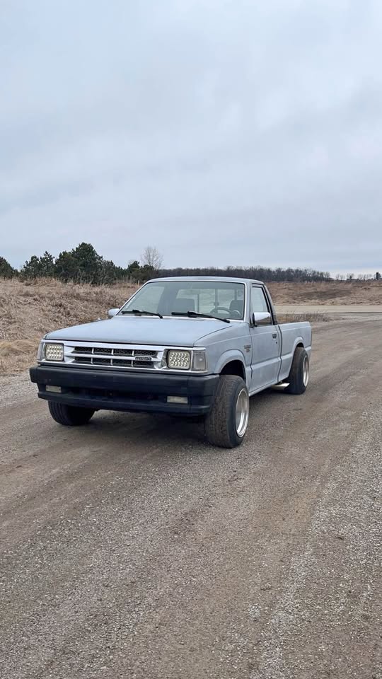Mazda-Mazda-b-series-regular-cab-1987