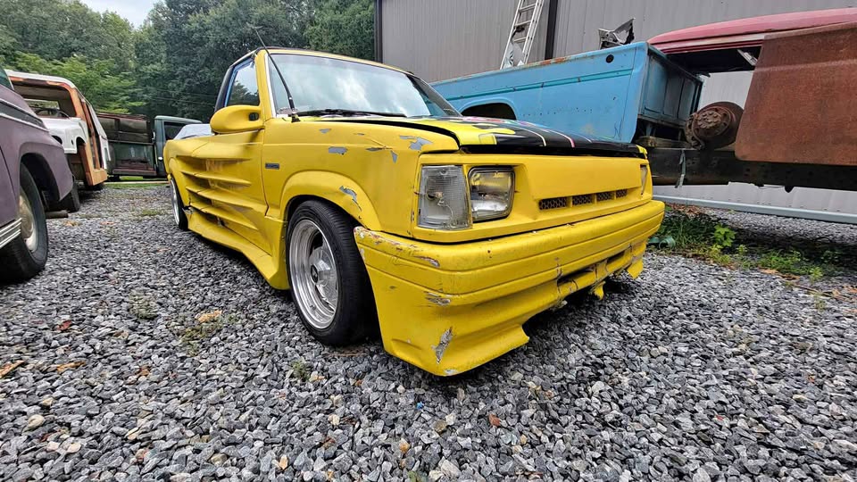 Mazda-Mazda-b-series-regular-cab-1987