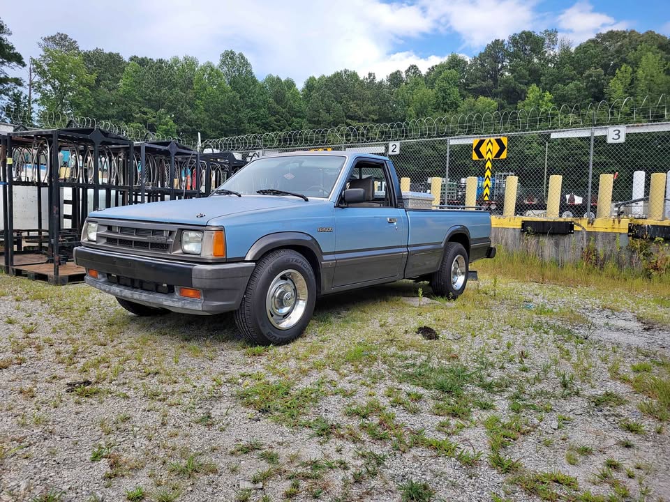 Mazda-Mazda-b-series-regular-cab-1987