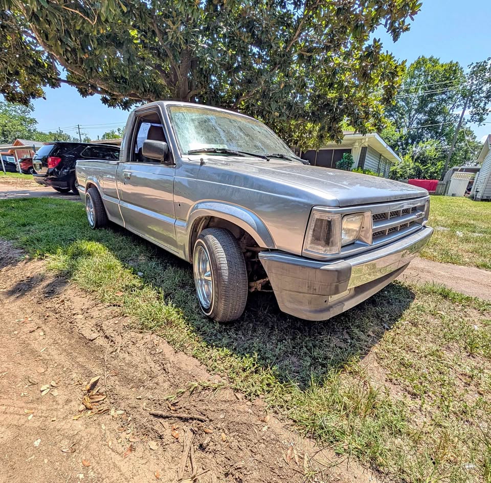 Mazda-Mazda-b-series-regular-cab-1992