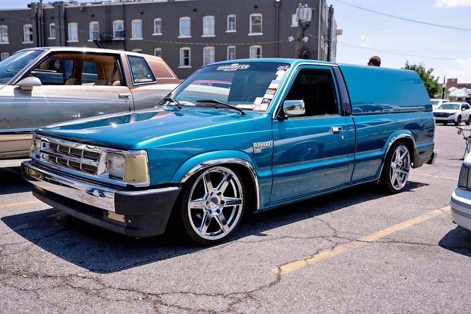 Mazda-Mazda-b-series-regular-cab-1993