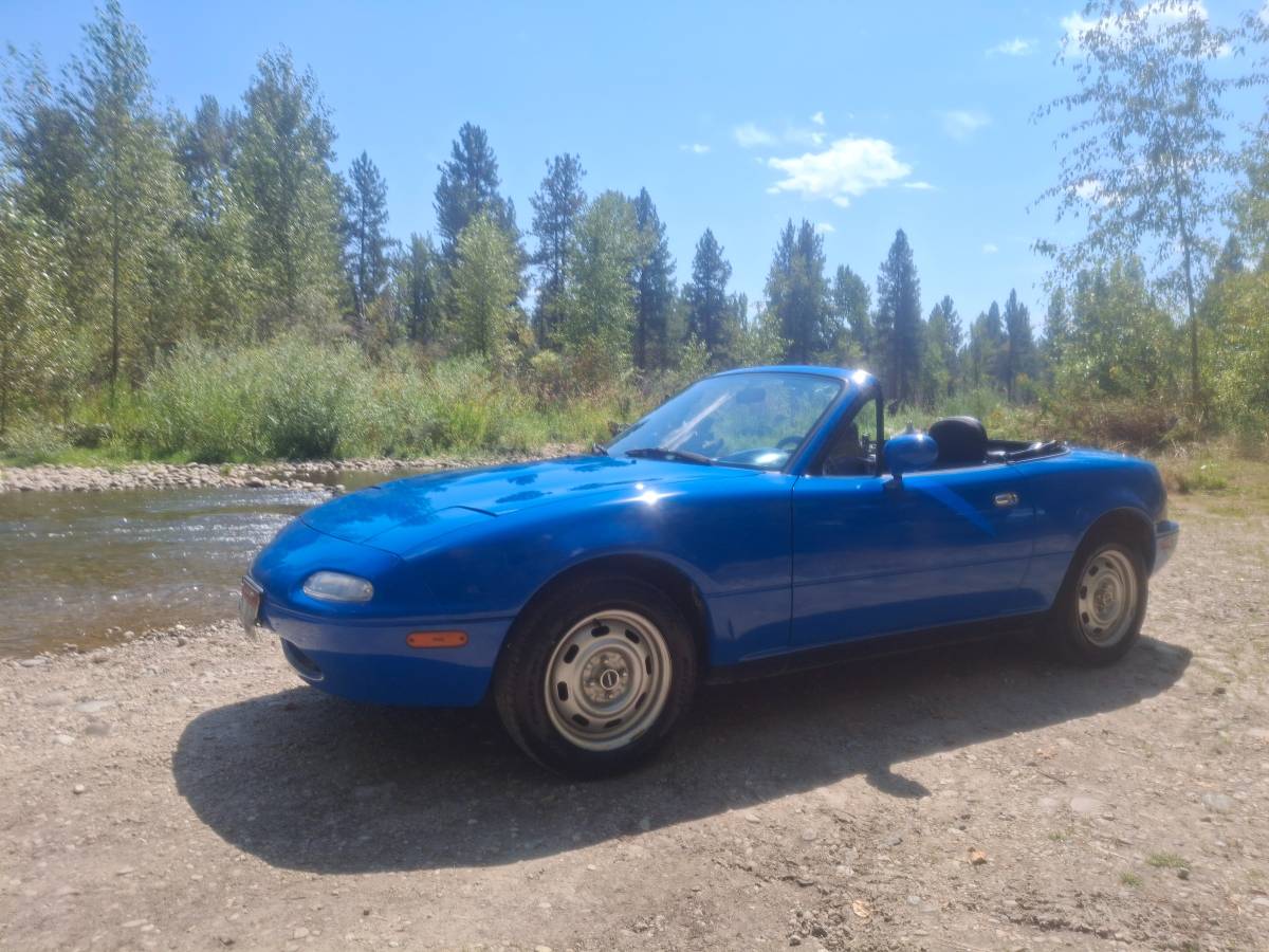 Mazda-Miata-mx-5-1992
